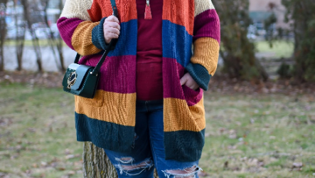 Модные женские вязаные кардиганы и свитера: зима 2021-2022